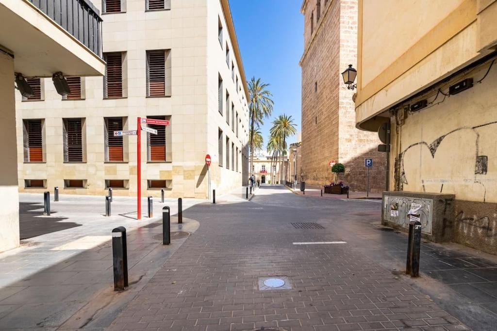 Lifehouse Cathedral * Free Parking* Superiorwifi* Almeria Exterior foto